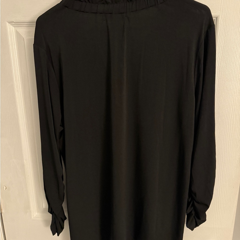 Lynn Ryan black top 1X - Picture 3 of 3